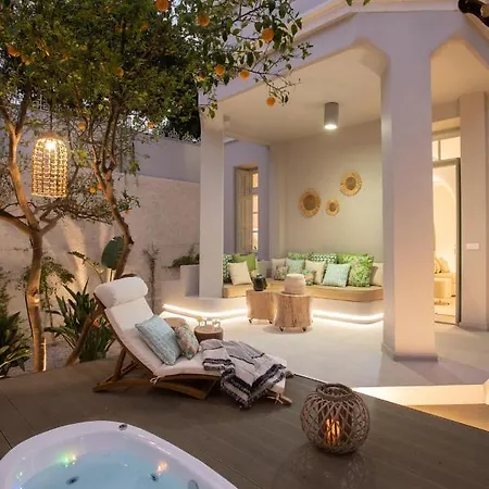 Casa Blue Dove خانيا